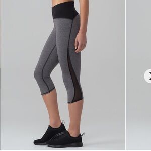 Lululemon Train Times Crop Leggings 17” Inseam Heathered Black Size 4